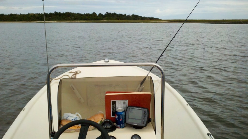 I wrote most of my thesis on this boat, with a rod in the water. 